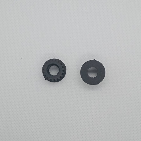 10030 - Puleggia Plastica Z 18 L10,5Mm Con Innesto Nera (2 pz.)
